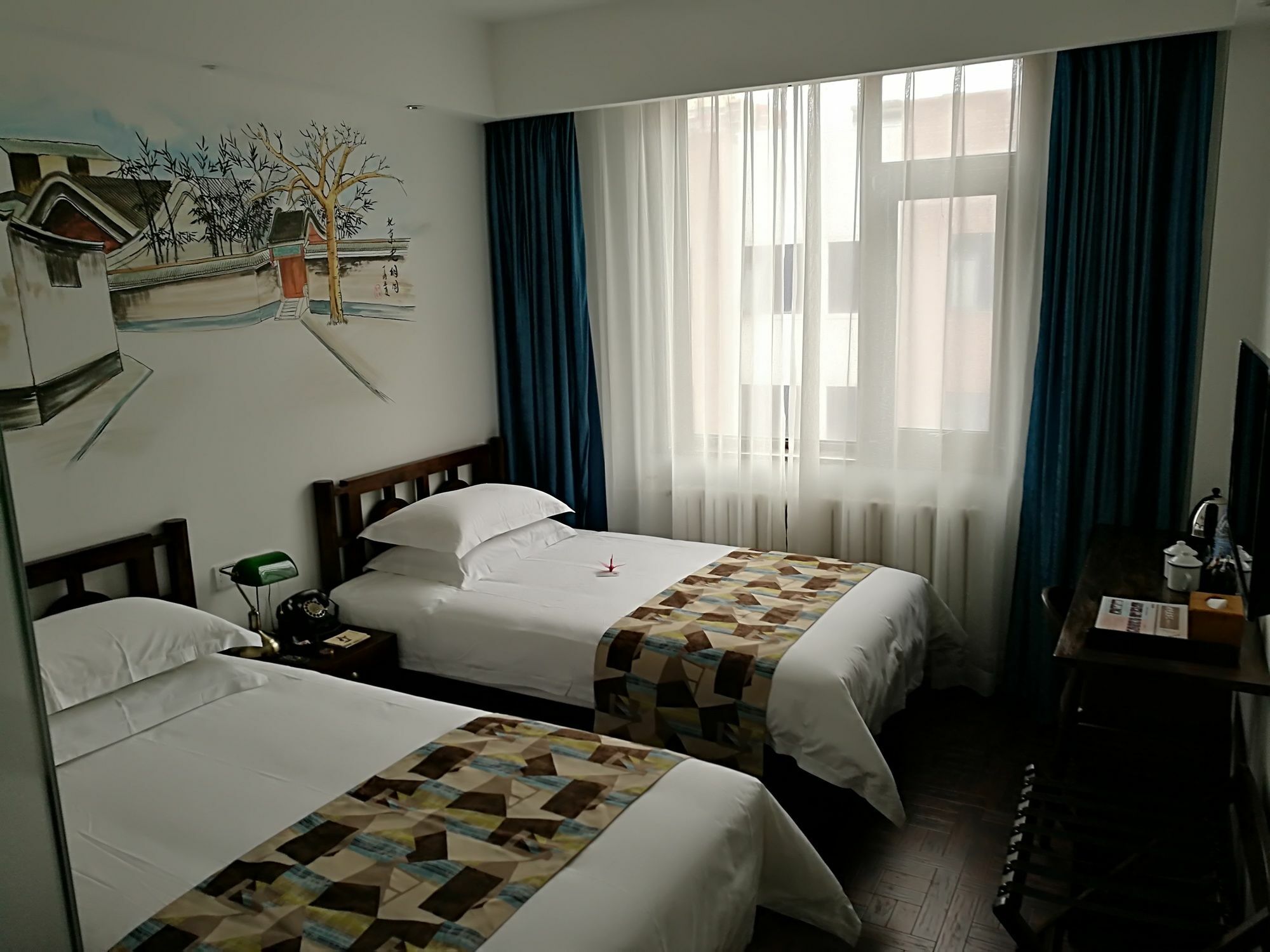 Nost Algia Hotel Near Beijing Panjiayuan Antique Market- Beijing Happy Valley, Cbd, China Zun And Sanlitun, Tian'Anmen Square, Free Ice Cream, Mineral Water, Coffee, Snacks And Laundry Service, Free Gymnastic, English Communication Well Экстерьер фото