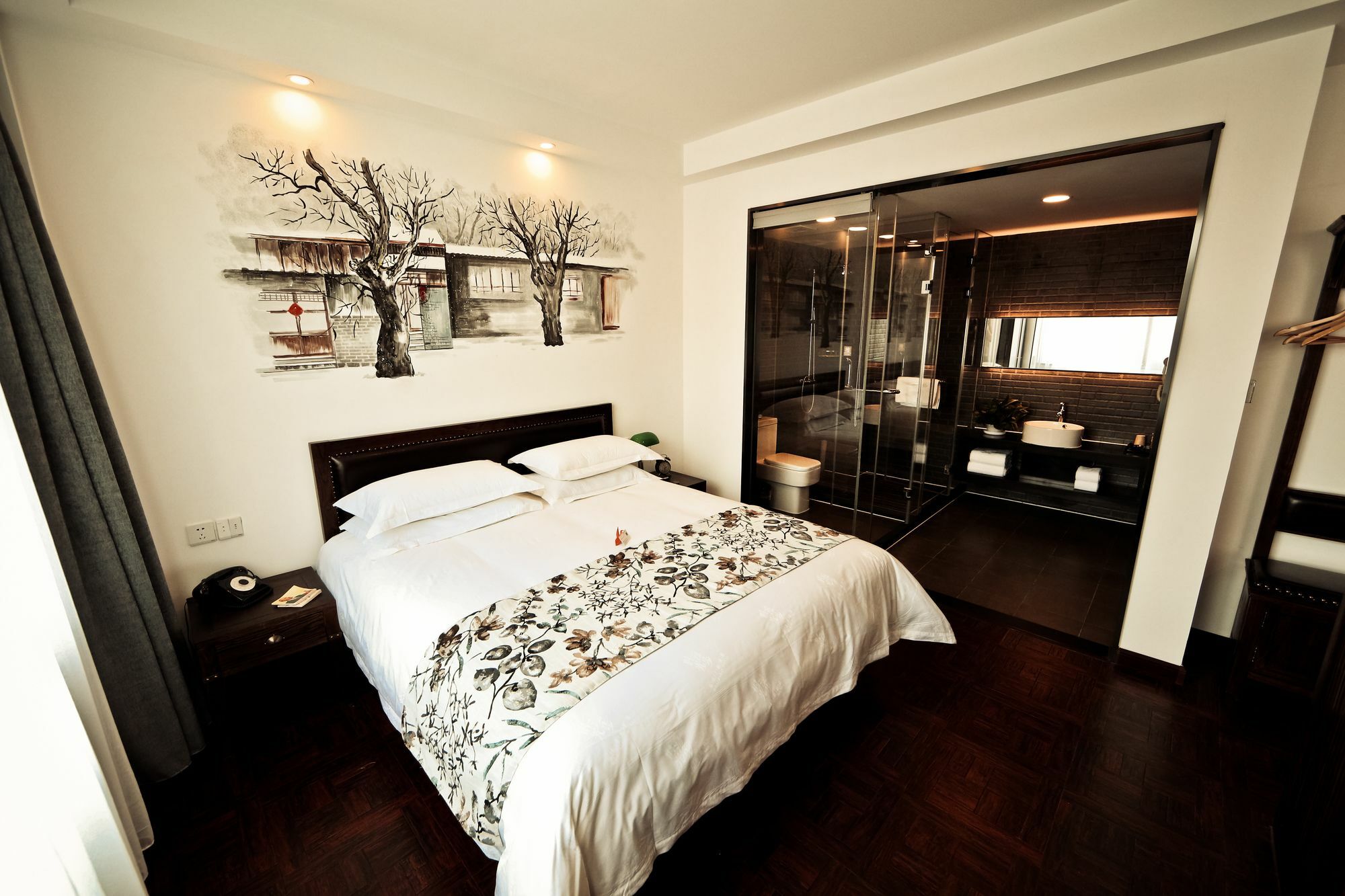 Nost Algia Hotel Near Beijing Panjiayuan Antique Market- Beijing Happy Valley, Cbd, China Zun And Sanlitun, Tian'Anmen Square, Free Ice Cream, Mineral Water, Coffee, Snacks And Laundry Service, Free Gymnastic, English Communication Well Экстерьер фото