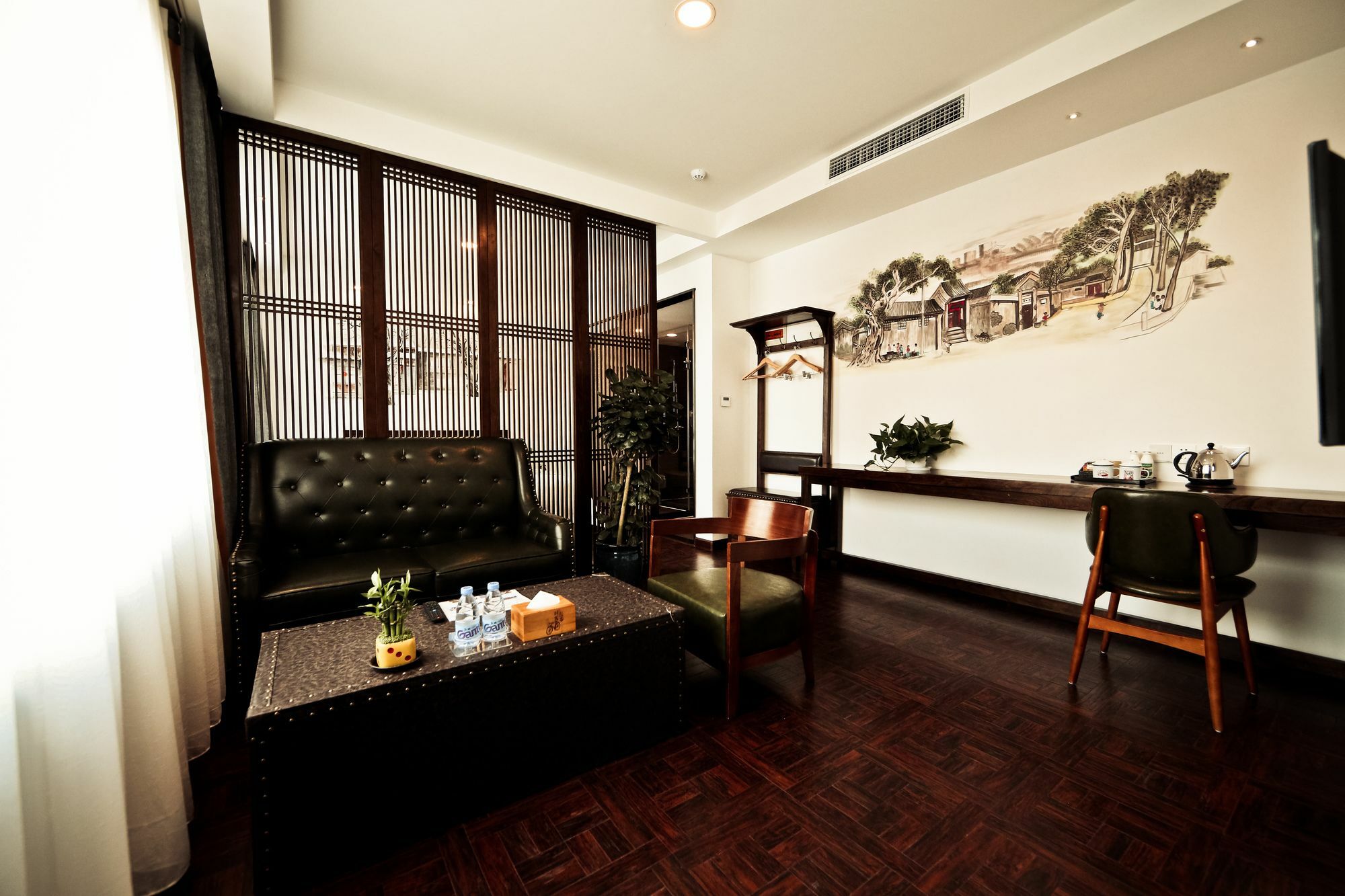 Nost Algia Hotel Near Beijing Panjiayuan Antique Market- Beijing Happy Valley, Cbd, China Zun And Sanlitun, Tian'Anmen Square, Free Ice Cream, Mineral Water, Coffee, Snacks And Laundry Service, Free Gymnastic, English Communication Well Экстерьер фото