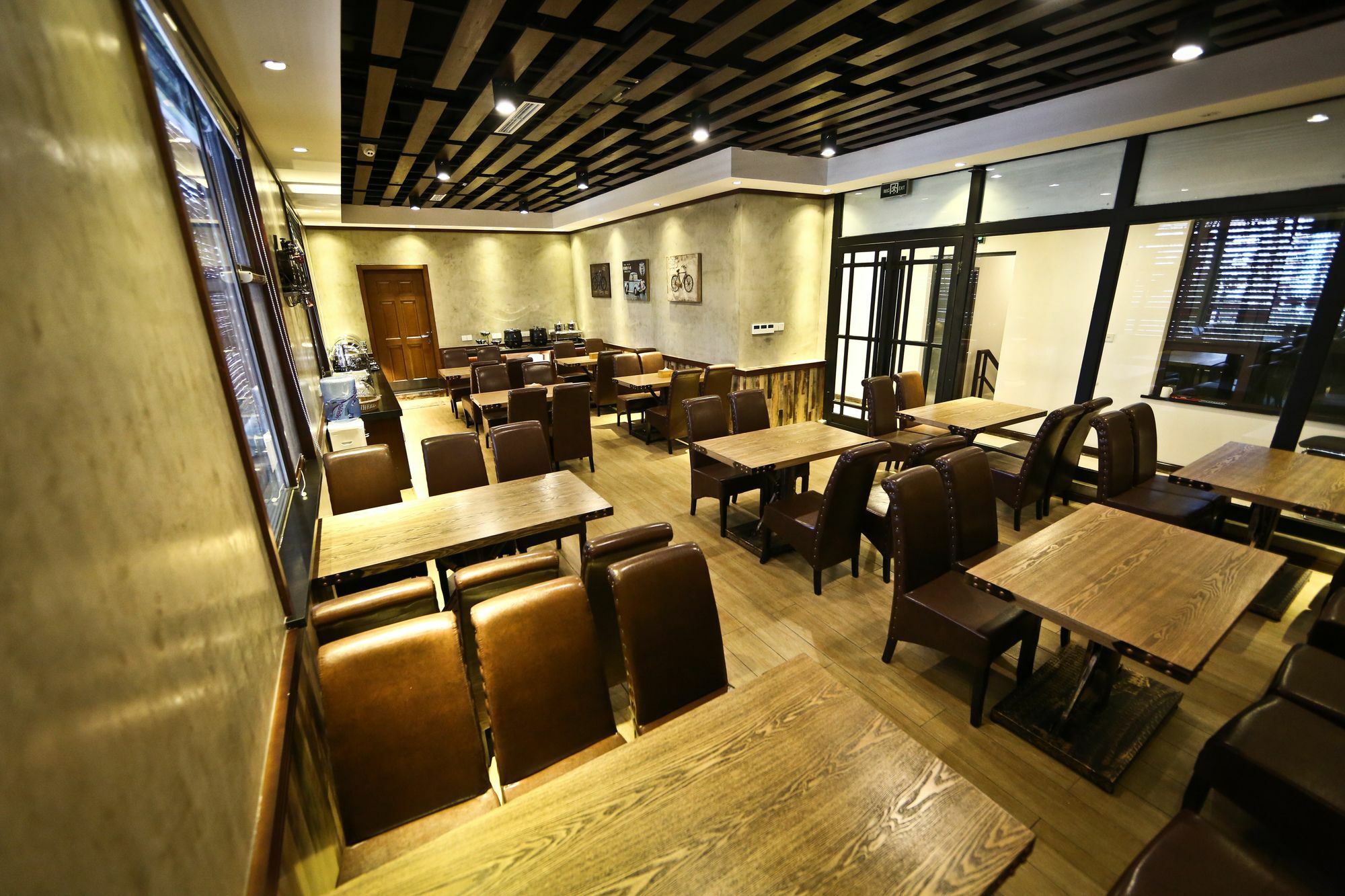 Nost Algia Hotel Near Beijing Panjiayuan Antique Market- Beijing Happy Valley, Cbd, China Zun And Sanlitun, Tian'Anmen Square, Free Ice Cream, Mineral Water, Coffee, Snacks And Laundry Service, Free Gymnastic, English Communication Well Экстерьер фото